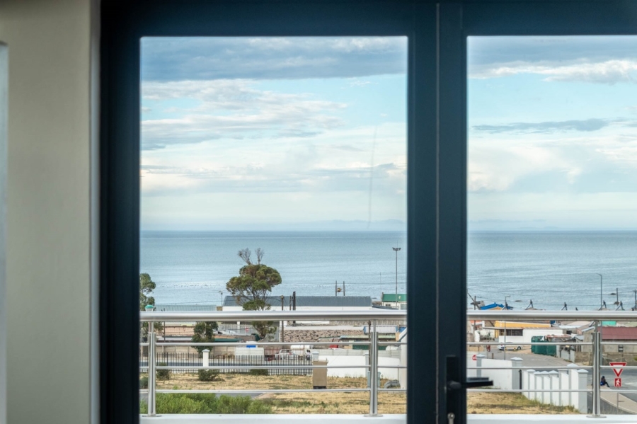 3 Bedroom Property for Sale in St Helena Views Western Cape